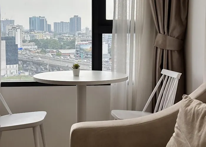 Apartamento Landmark At Mrta Station, Cassia Building, Huai Kwang District *